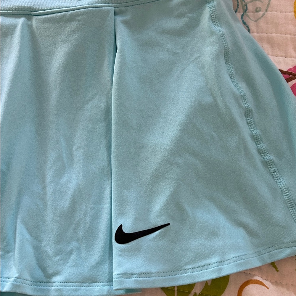 Nike Women's Light Blue Skort - Picture 3 of 4